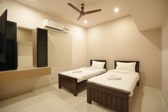 SKYLINE SUITES, Chennai