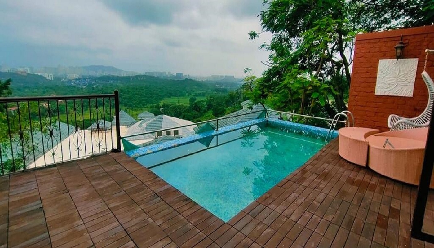 Shah villa In Royal Palm - Tap to explore photos