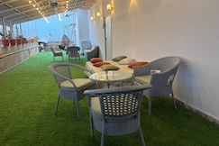 Cozy penthouse 2bhk terrace in Banjara Hills, Hyderabad