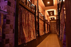 New Metro Inn Dormitory, Mumbai
