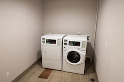 Holiday Inn Express & Suites Fort Wayne North, Allen