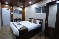Via Shiv Vandana Inn, Thane