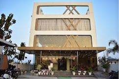 Hotel Adelphi Grande, Kushinagar