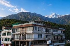 Hotel Buddhas Abode - Best Hotel in McleodGanj Main Market, Dharamshala