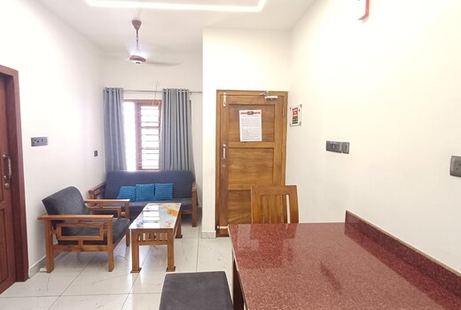 Delloos 3 BHK Serviced Apartment
