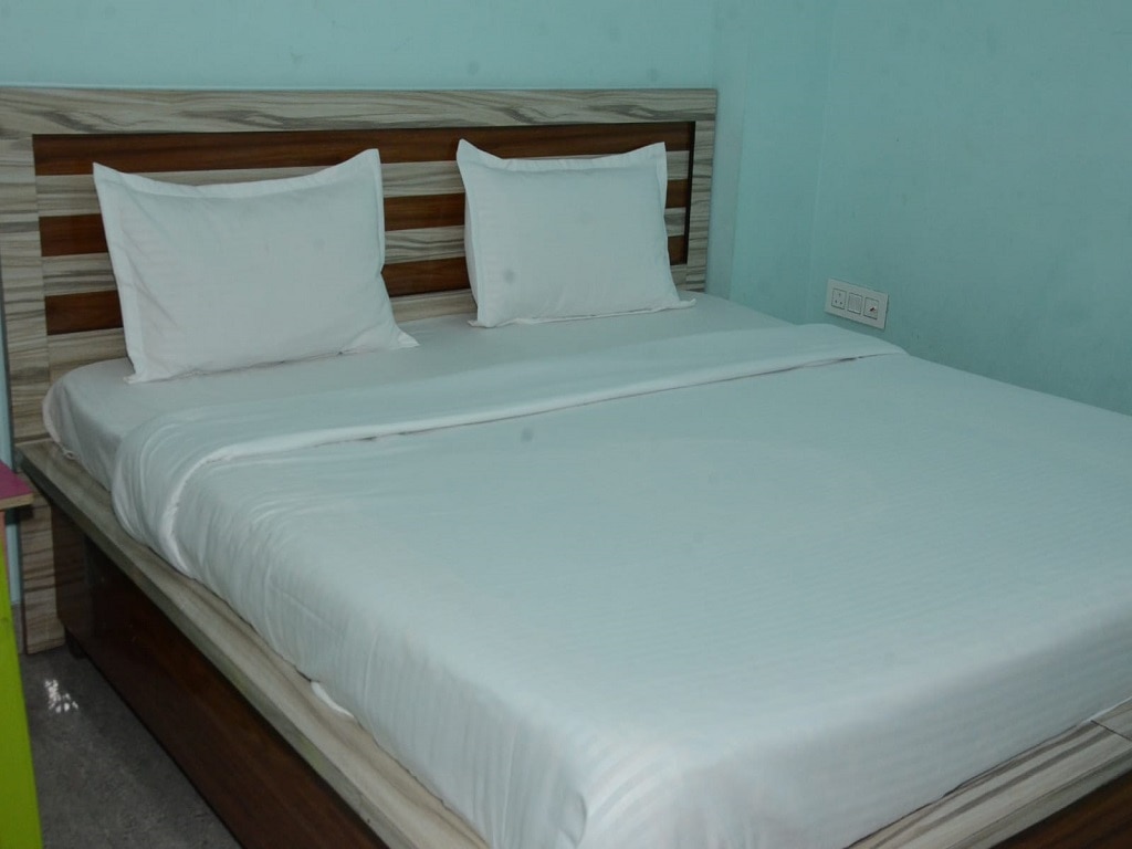 Hotel Khatu Shyam Mahal - Tap to explore photos