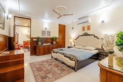 Quaint 2BHK Penthouse 2700 sq ft near Lotus Temple, Delhi