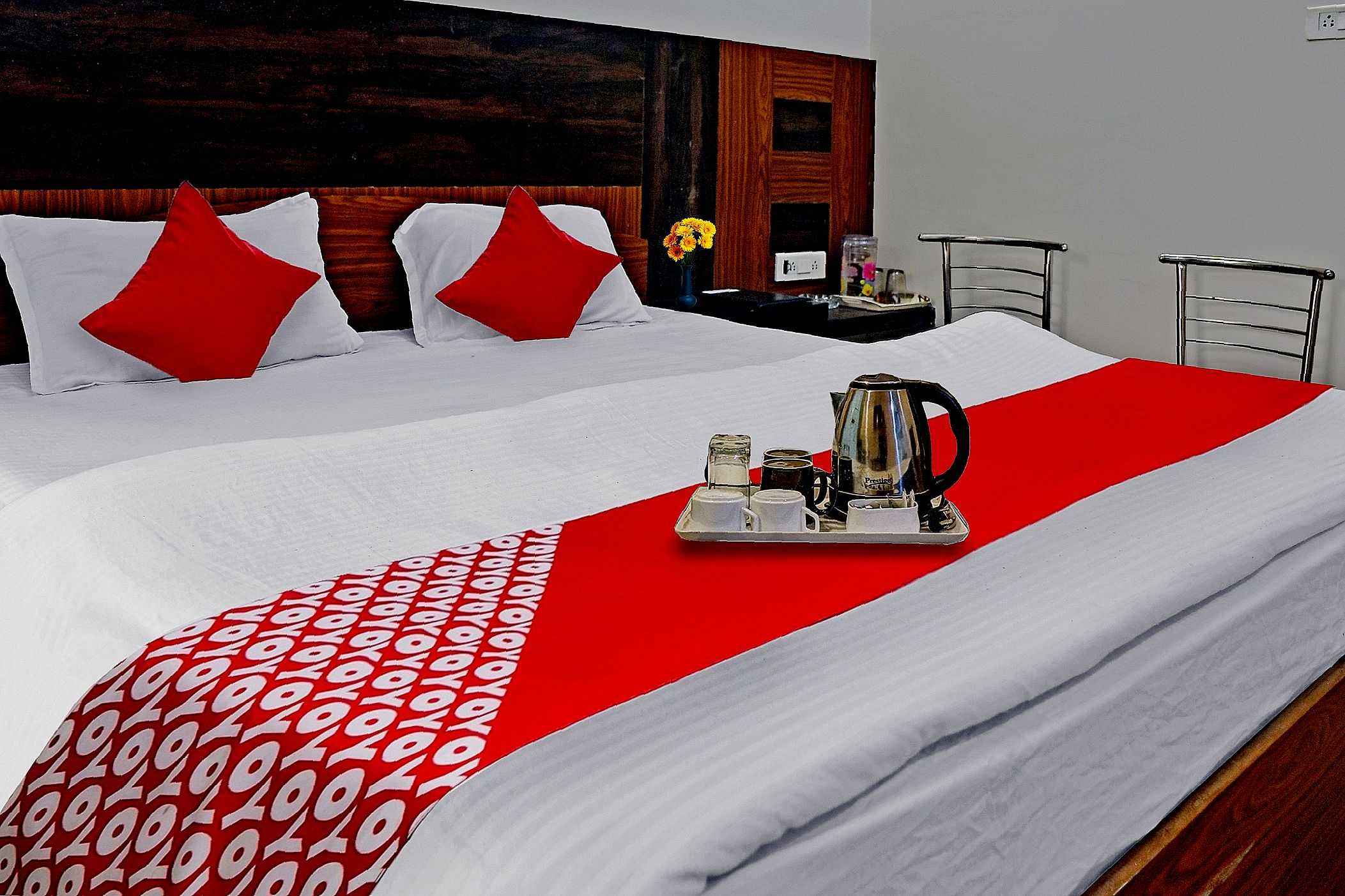 Hotel O Classic Guest House - Tap to explore photos