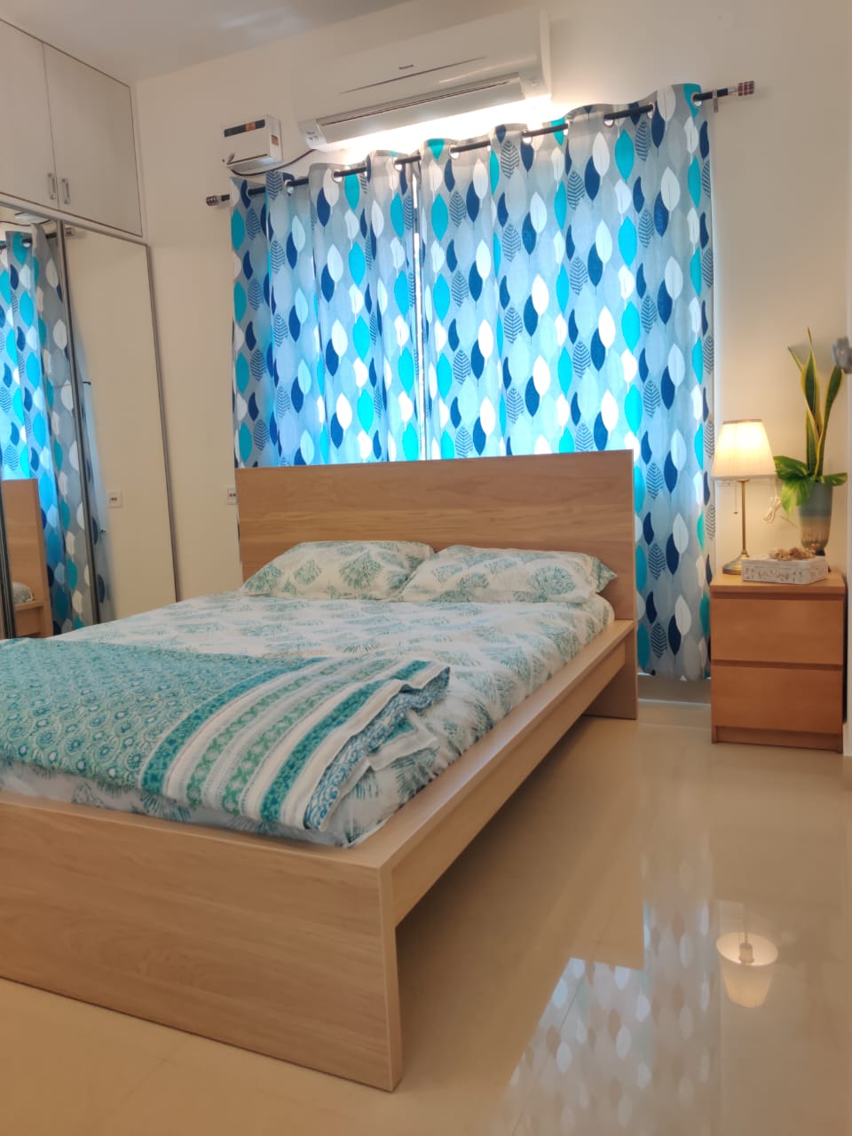 Sunshine 1 BHK Penthouse @ Virugambakkam - Tap to explore photos