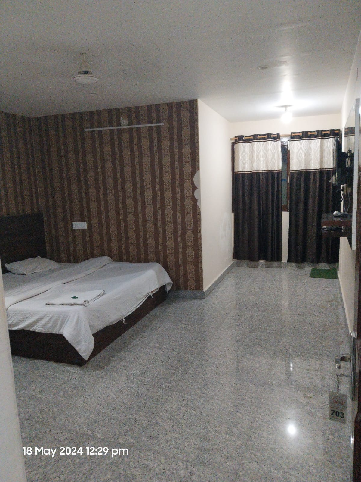 Hotel Rudransh - Tap to explore photos