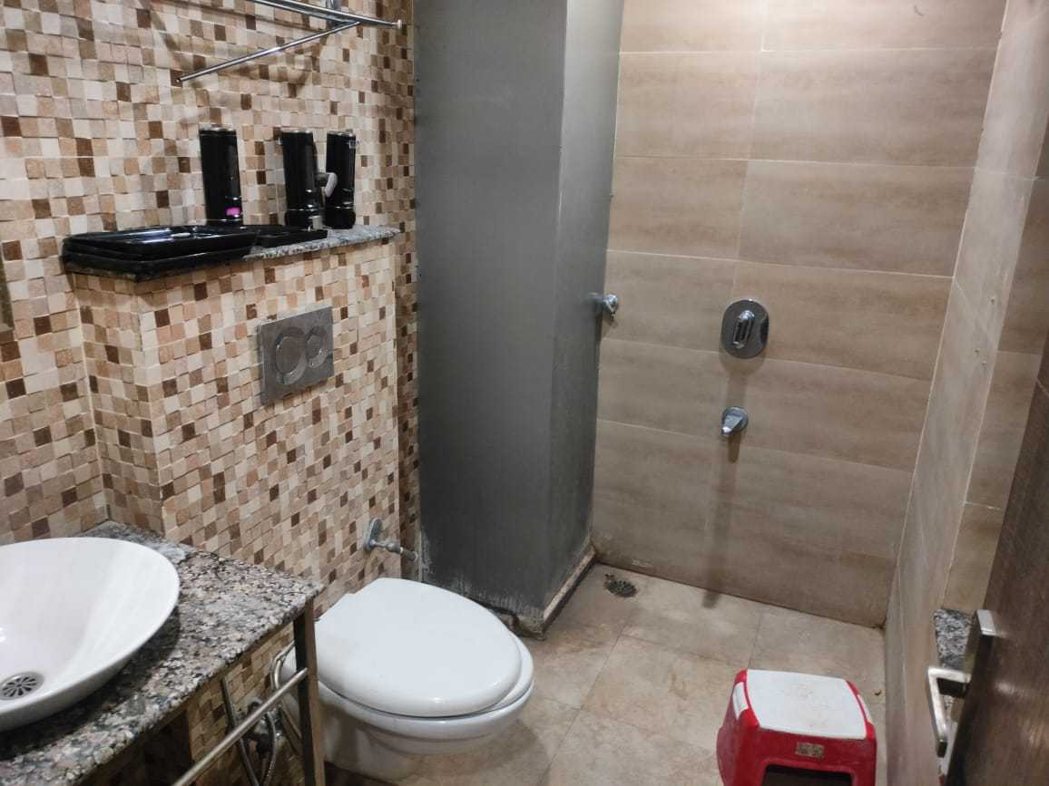 Hotel O Sector 52 Chandigarh Formerly Hari Residency - Tap to explore photos