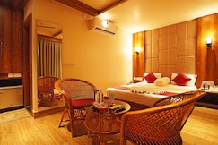 BLUE WAVES HOTEL AND RESORTS, Tajpur