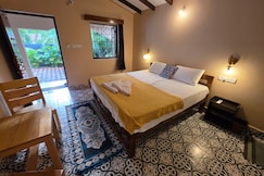 JOE BANANA STAYS, Goa