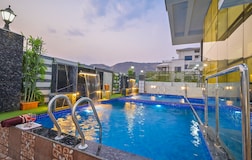 Swimming Pool 1