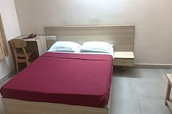 Hotel Rainbow near Victoria Hospital City Market, Bangalore