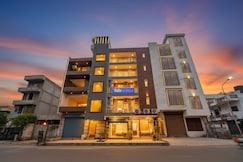 FabHotel Sparkling - Nr. Yashobhoomi Convention Centre, Delhi