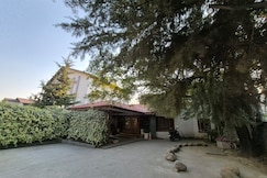 Hotel Meridien River Front Rajbagh., Srinagar