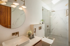 Tbk Villa R8 I Pvt Pool Vagator 5 mins to Beach, Goa