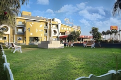 Hotel Sun Plaza - Pure Veg