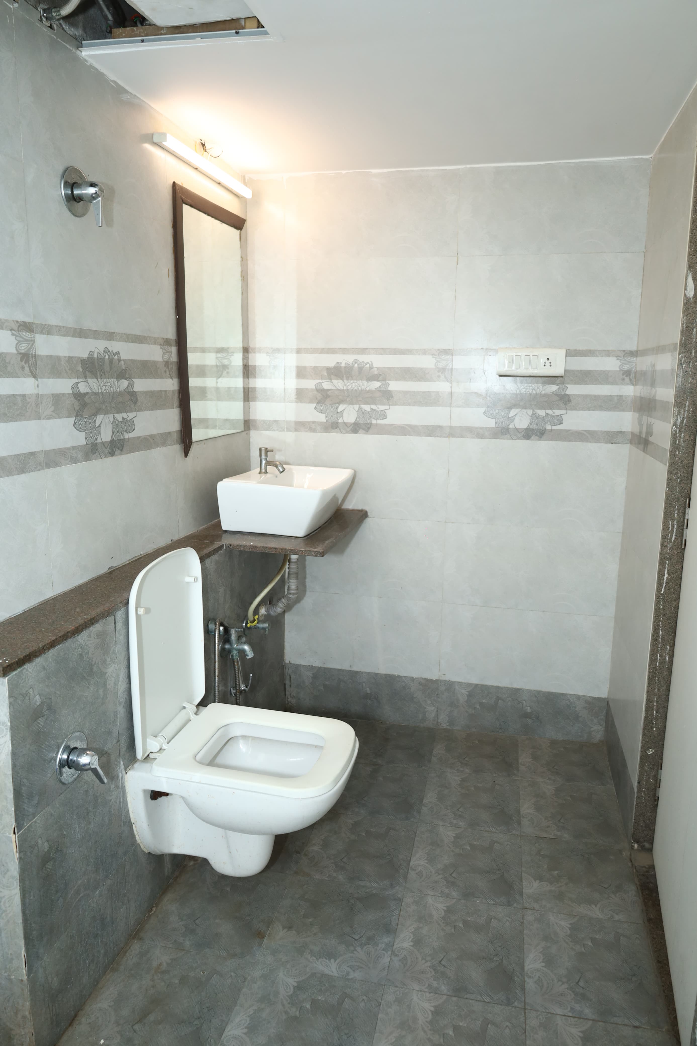 Hotel Konark - Tap to explore photos