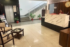 Hotel Vasuprada, Lucknow