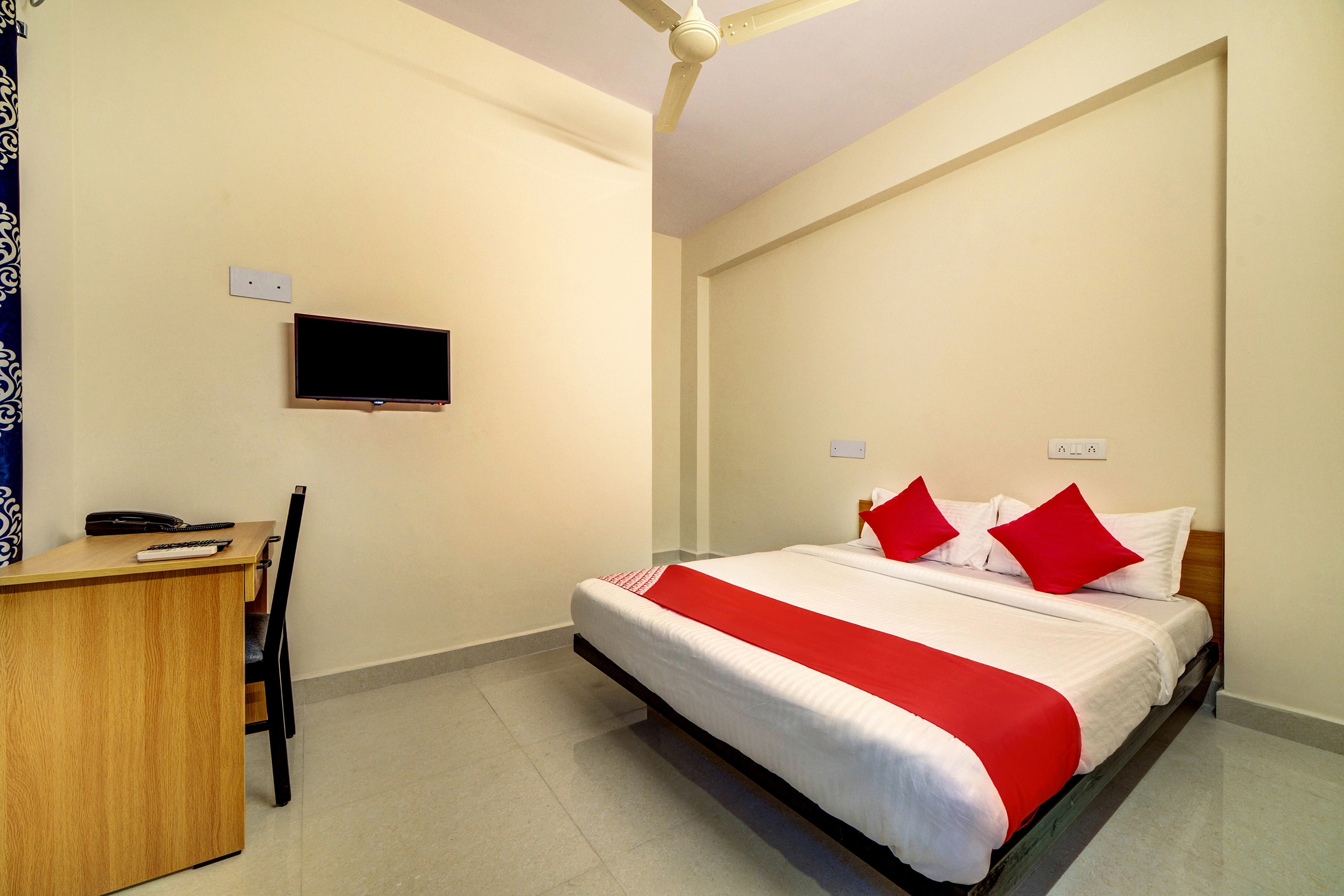 Hotel O JV Colony Near KFC Gachibowli - Tap to explore photos