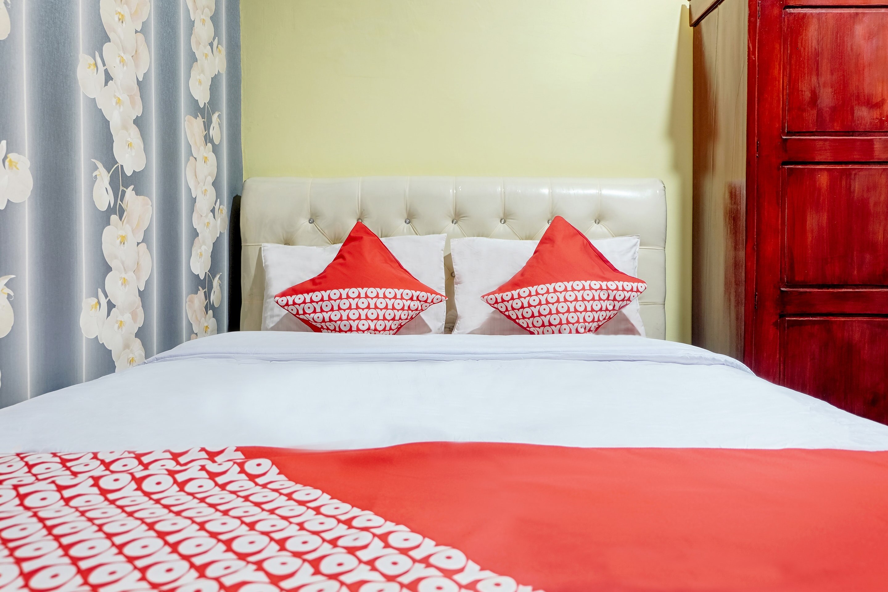 OYO 2595 Hotel Jinan Makassar - Tap to explore photos