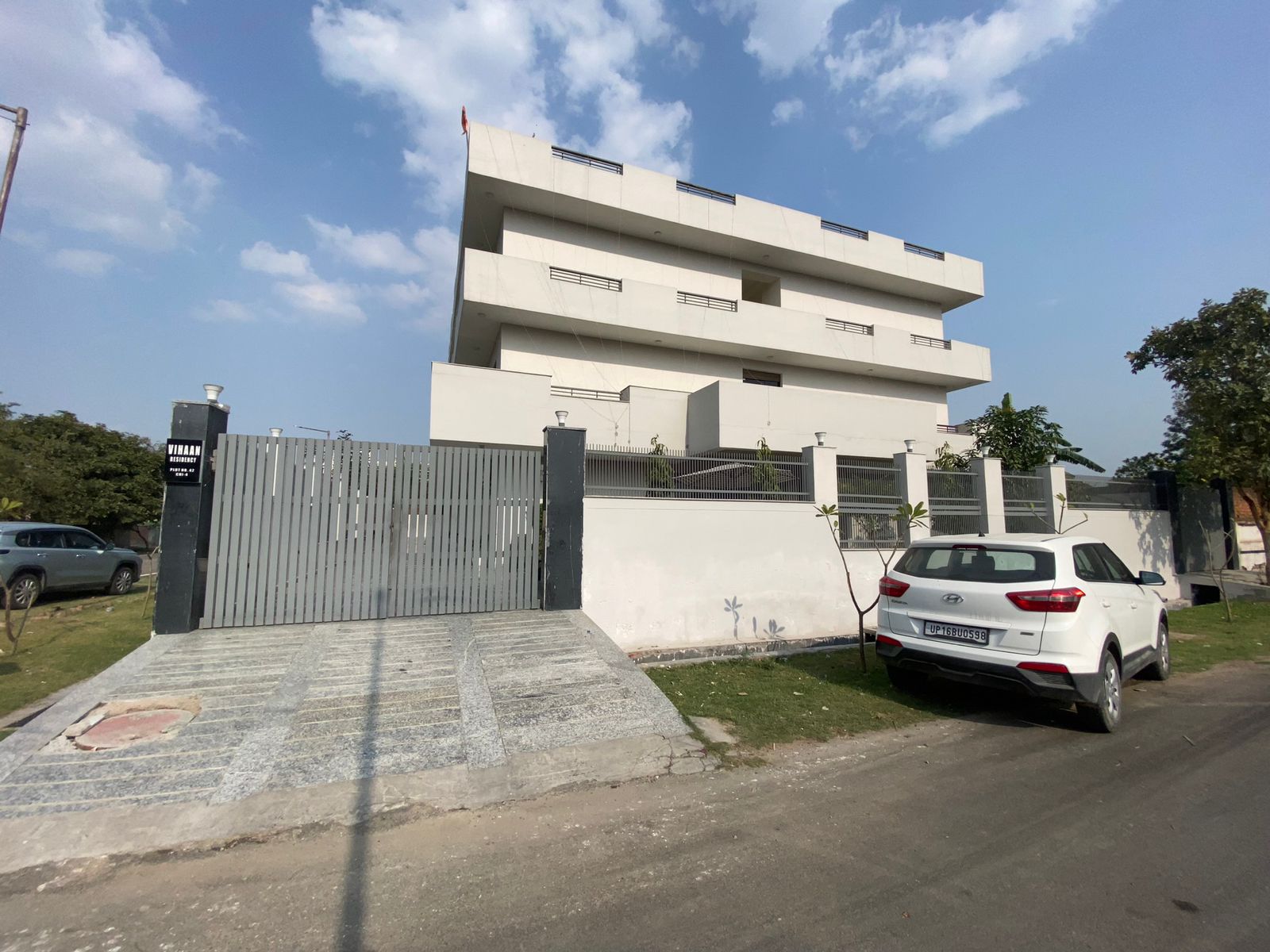 Vihaan Residency - Tap to explore photos