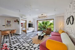 The BlackBerry 2BHK Baga Beach 2 5km By HomestayDaddy, Goa