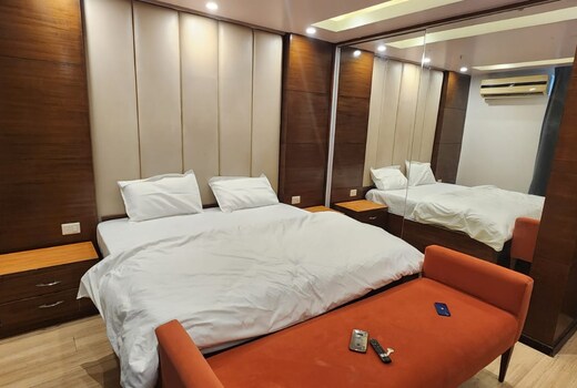 Anand Inn