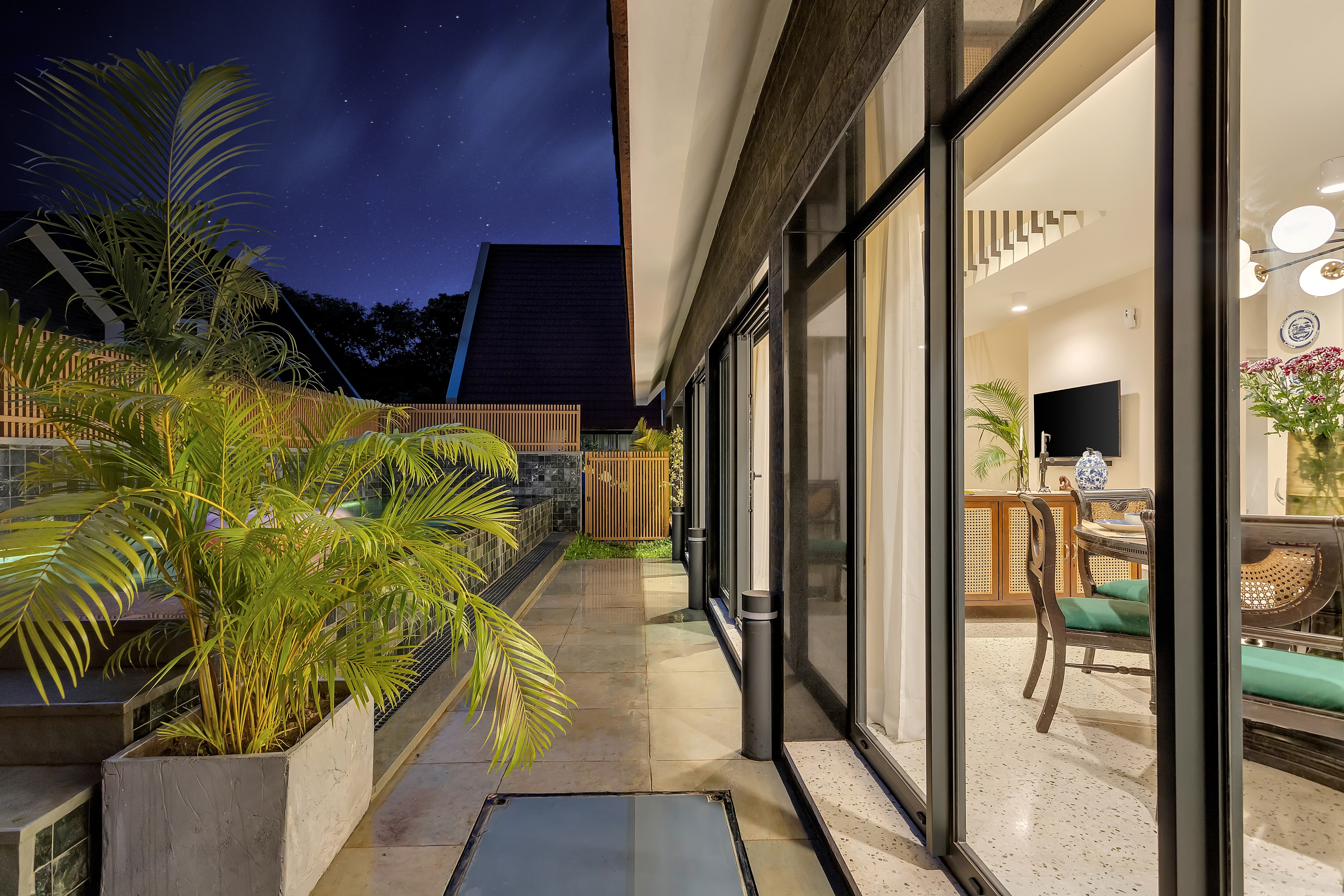 Designer 3BR Villa - Tap to explore photos