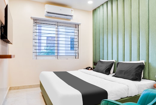 Super HOTEL O ANJANEY PALACE