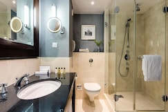 InterContinental Warsaw, Grojec