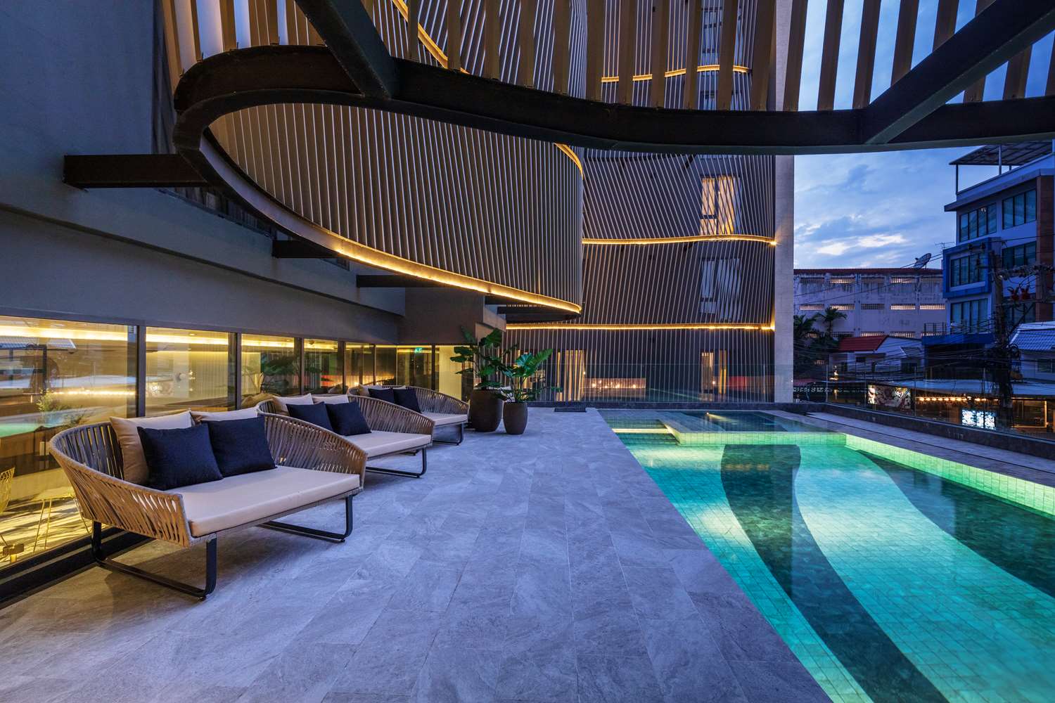 Best Western Ratchada Hotel - Tap to explore photos