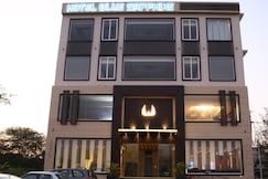 HOTEL BLUE SAPPHIRE, Dera bassi