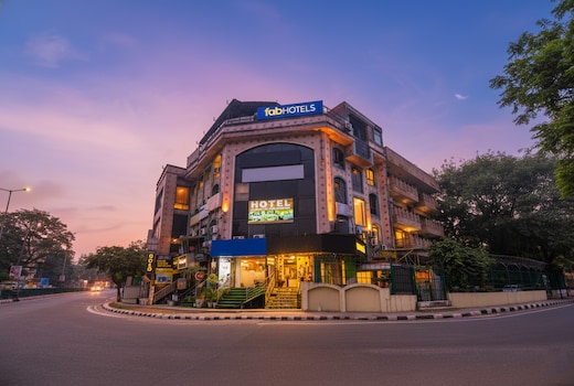 FabHotel The GK Residency