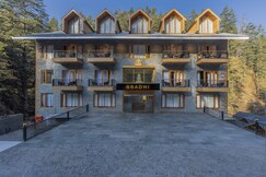 Bradhi Resorts, Sainj