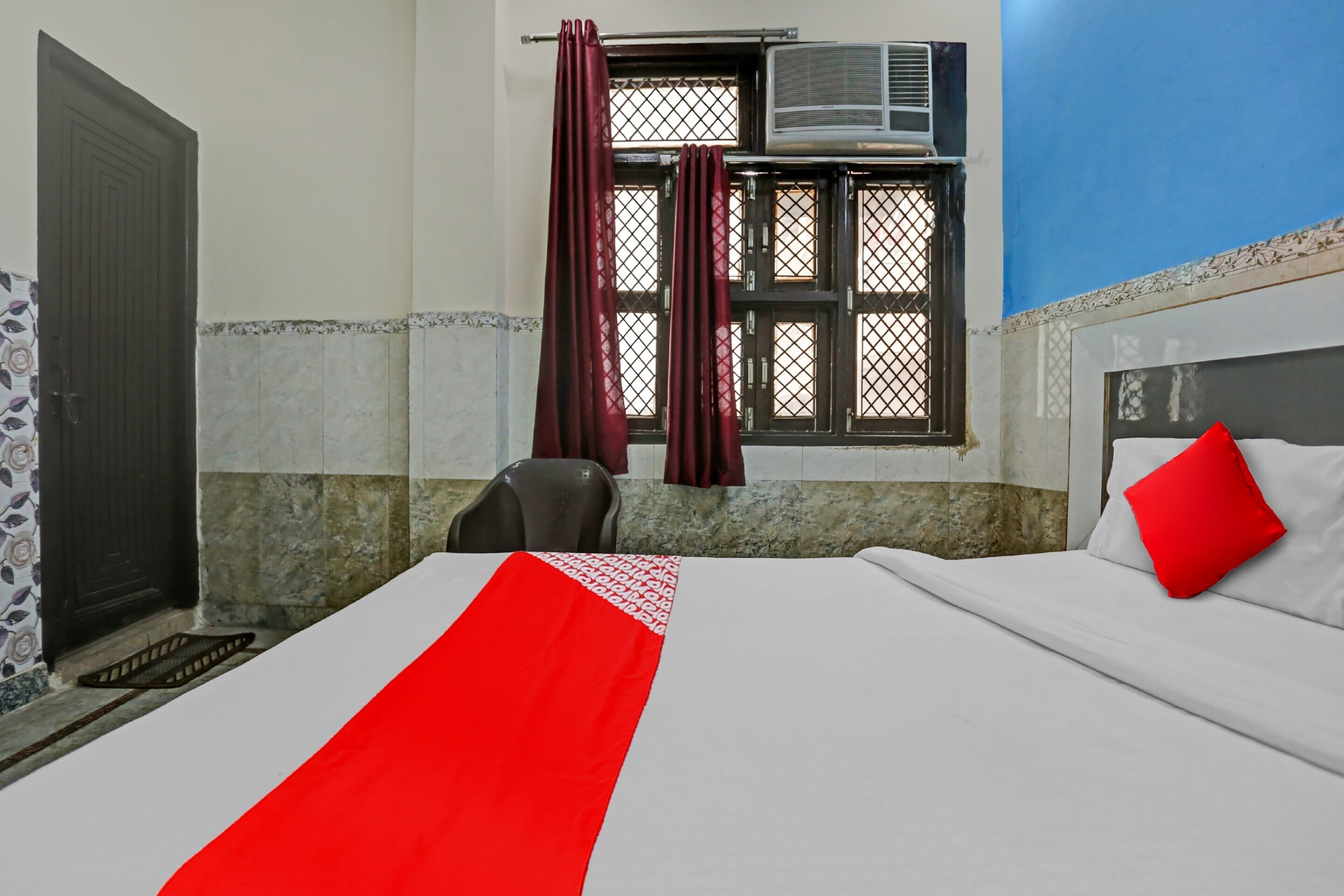 Hotel O Red Heart Inn - Tap to explore photos