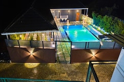 Mount Teena, Valparai