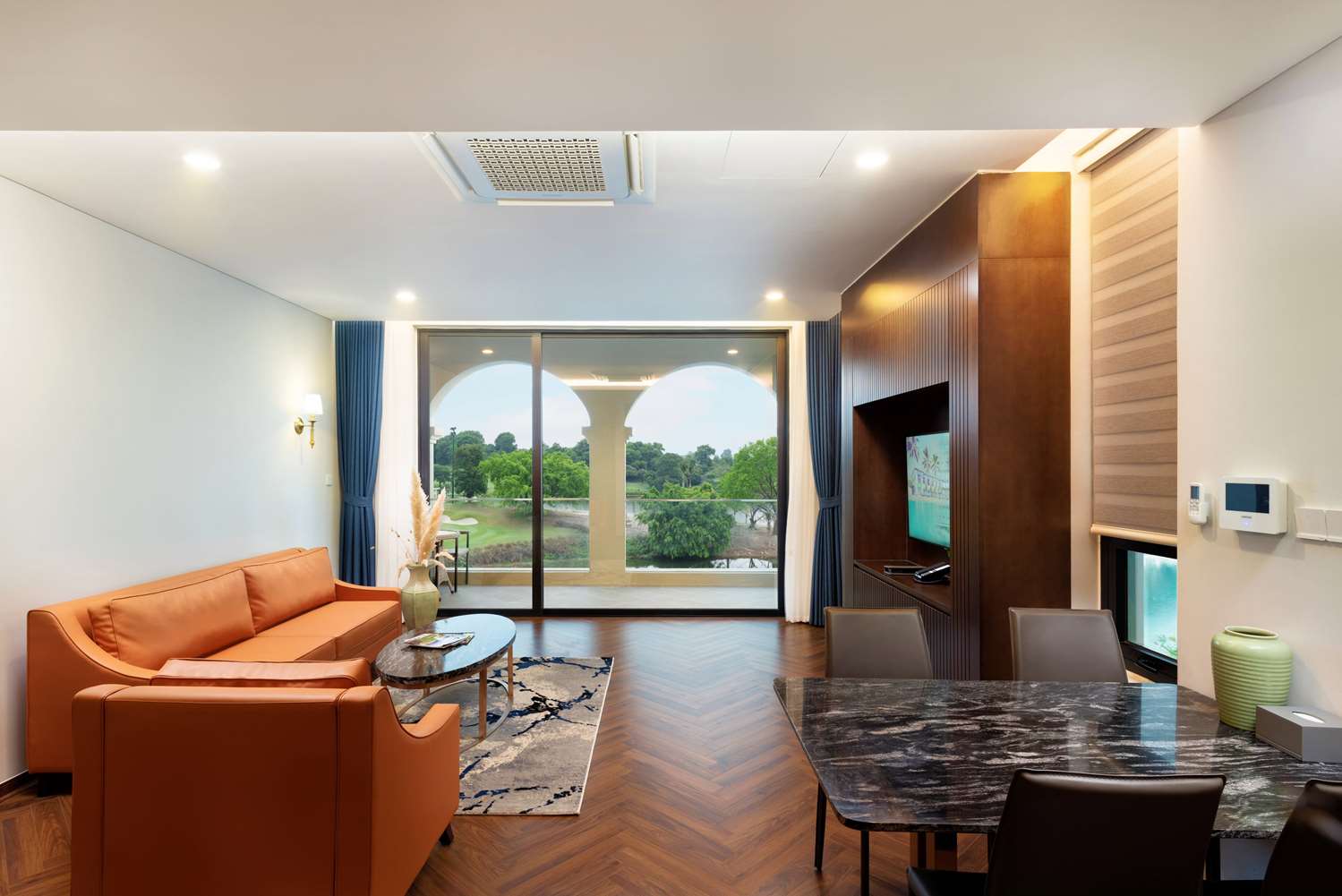 Wyndham Sky Lake Resort and Villas - Tap to explore photos