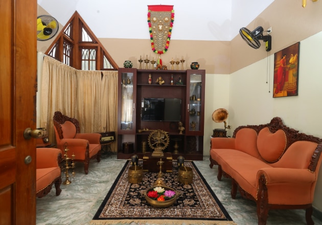 NALINAM HOMESTAY -5 MINUTES WALK FROM SRI PADMANABHA SWAMY TEMPLE - Tap to explore photos