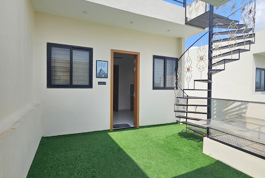 Andaz Downtown C 1bhk Apartment in Indore, Vijaynagar By Hyphn Hospitality