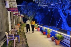 BLUE NATURE CAMPING AND RESORT, Rishikesh