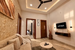 Luxe Couple Friendly | Private 1BHK | Nipania, Indore