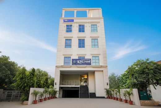 FabHotel Prime K9 Grand