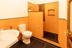 The Colonial Courtyard, Pondicherry