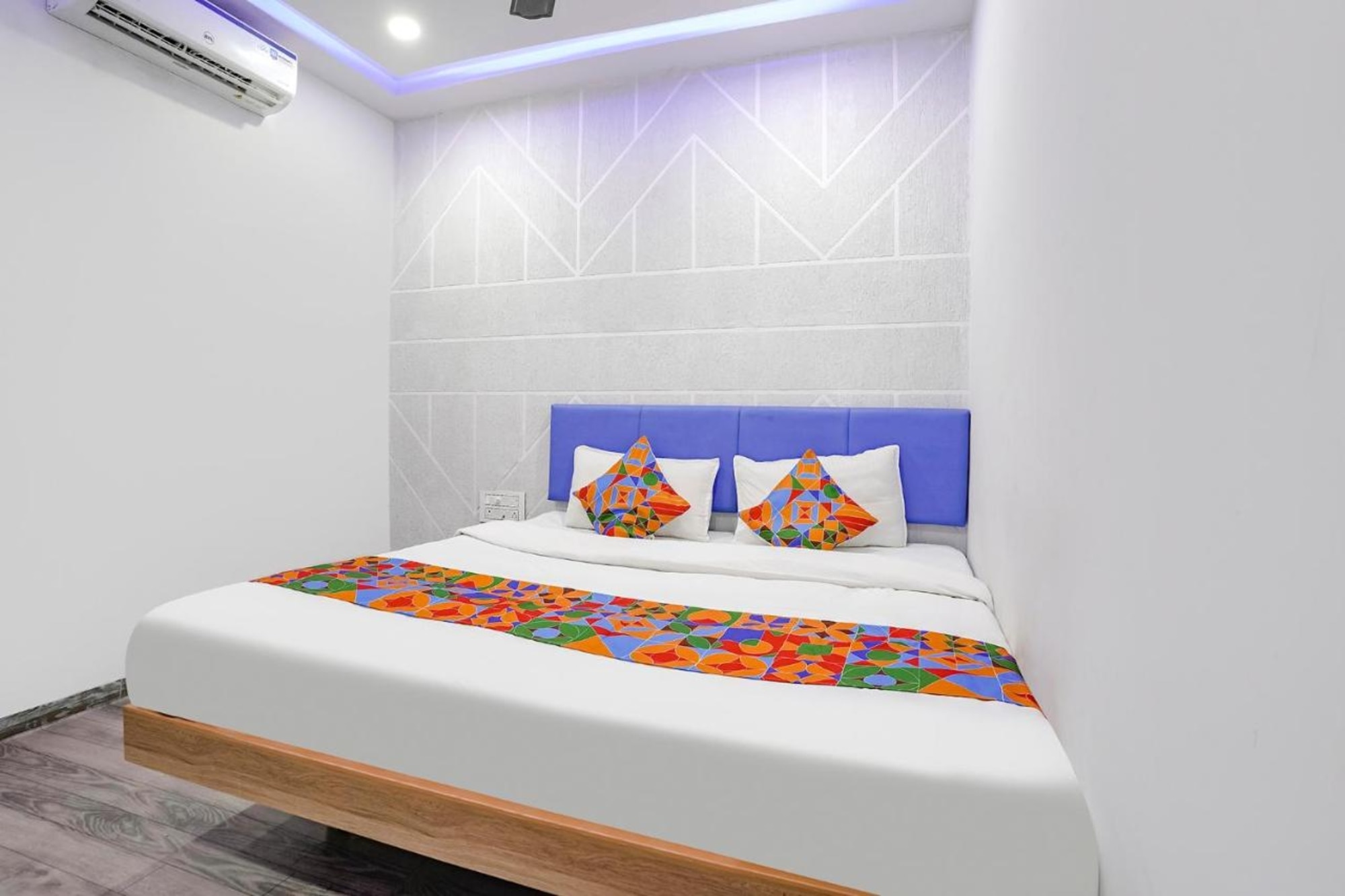FabHotel Vrundavan - Nr. Sargam Shopping Center (350M) - Tap to explore photos