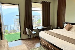 The Hills Inn Guptkashi, Guptkashi