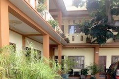 OYO 93912 Kost Takalar, Takalar