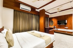 Hotel Narayanee, Parbhani